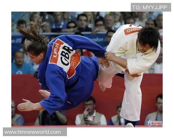 火箭与雷霆第五场激战精彩回顾CCTV全程录像带你重温比赛瞬间